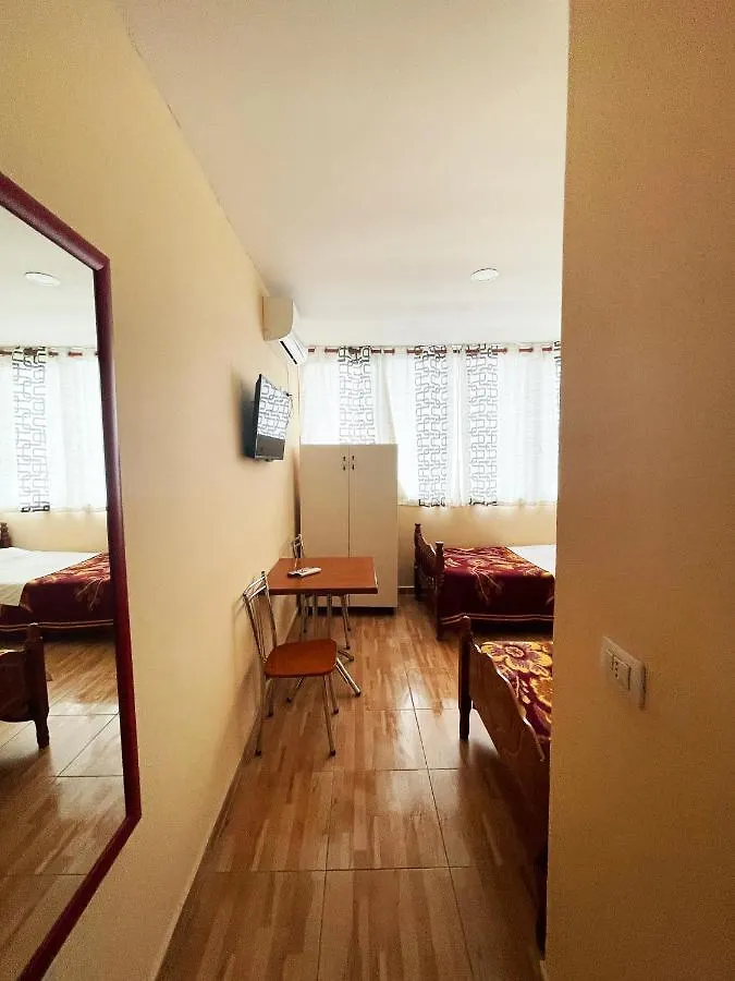 Hotel Kombinat Tirana