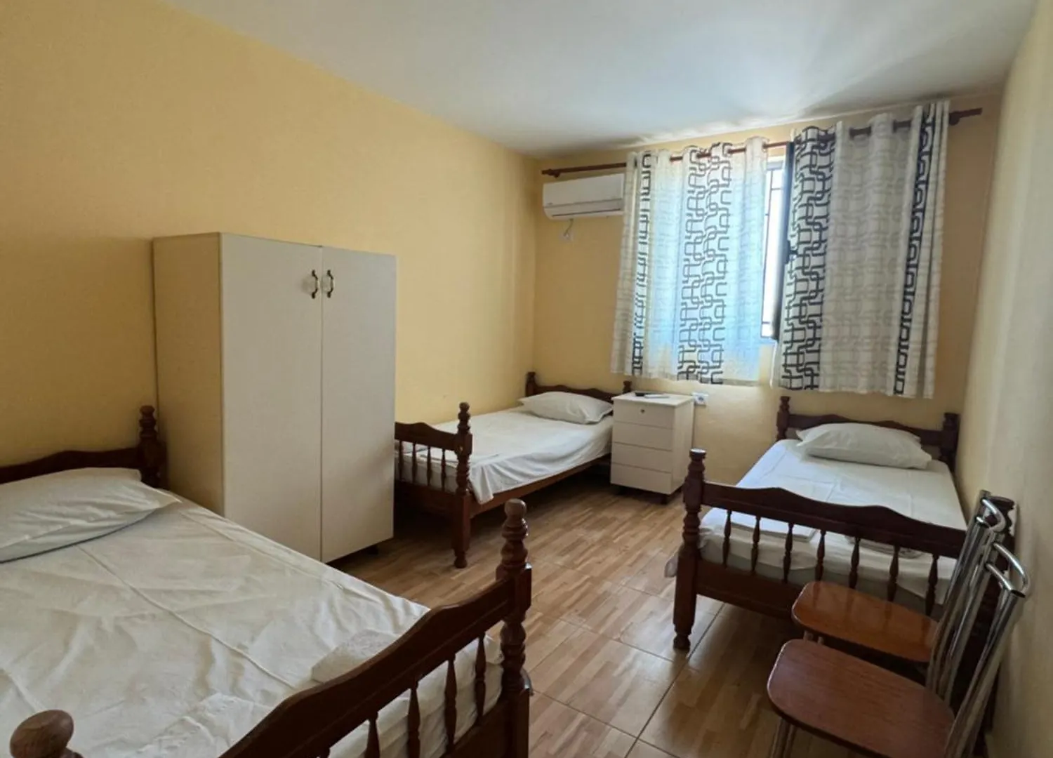 Hotel Kombinat Tirana
