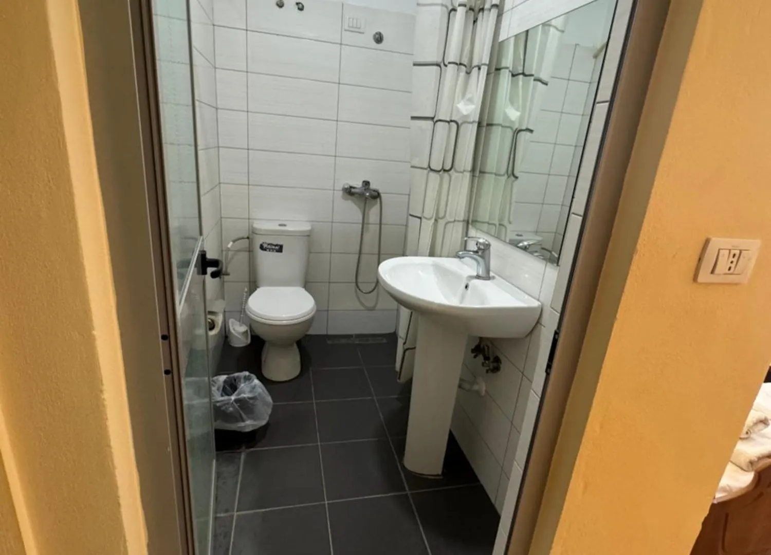 Hotel Kombinat Tirana