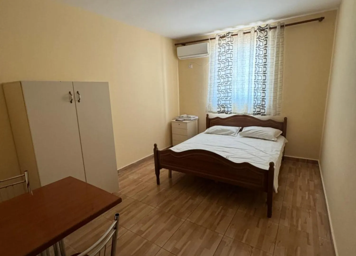Hotel Kombinat Tirana Albania