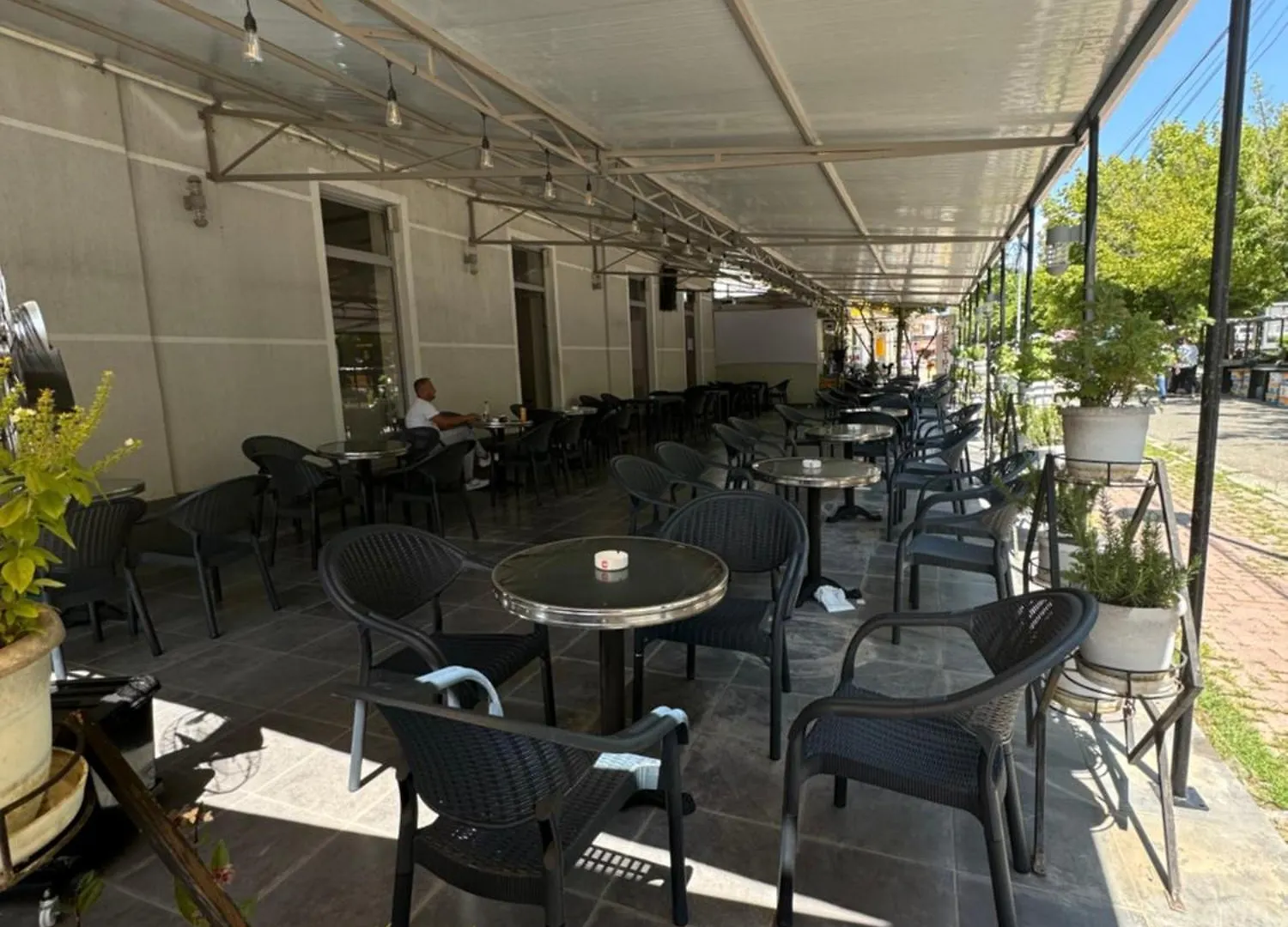 Hotel Kombinat Tirana